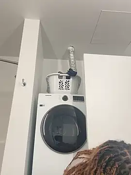 Your Paris online show from September 10, 1:16 am