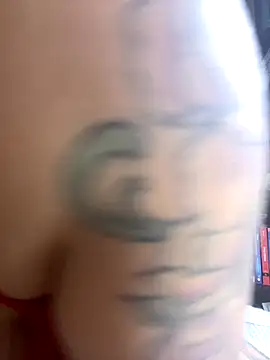 Luccreccia  online show from November 11, 11:29 am