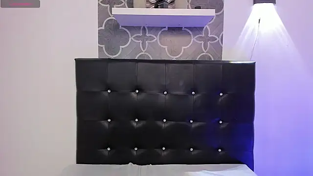 katybabyg online show from April 15, 12:49 pm