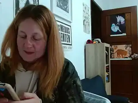 ViioletaMora online show from April 20, 3:31 am