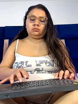 alice love052 online show from November 15, 4:24 am