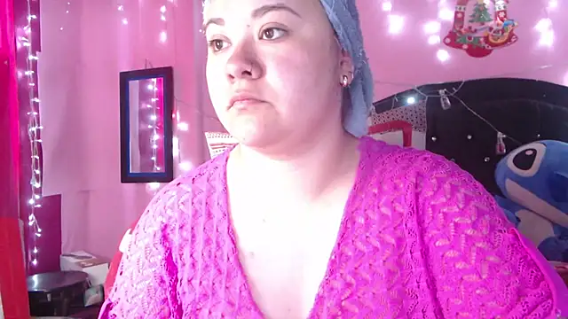 NikkiRous  online show from November 26, 1:23 pm