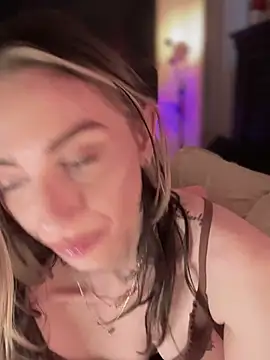 BrattyBae xo online show from February 22, 10:54 pm