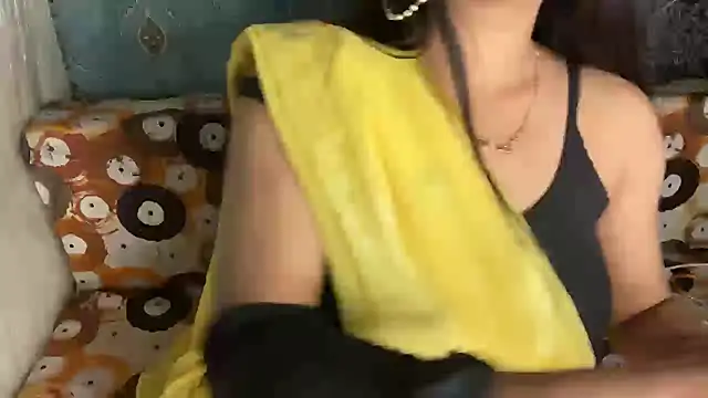 shuhana  online show from November 16, 2:13 am