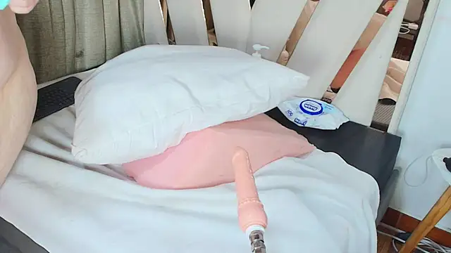 Zoe Curvy online show from September 15, 12:57 pm