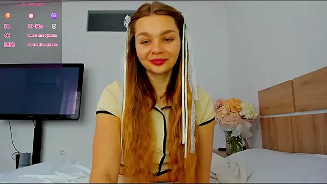 Molly sweetie online show from March 11, 7:45 am