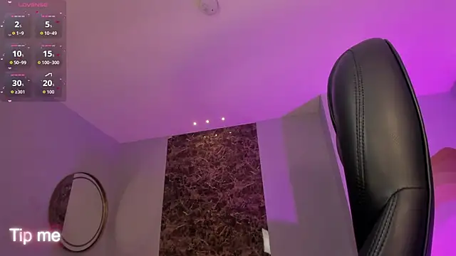 CorinneRusso online show from May 19, 12:34 pm