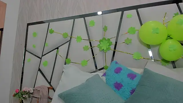  aurora18  online show from March 18, 3:11 am