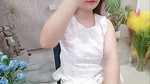 Milajinxi online show from October 10, 2:05 am