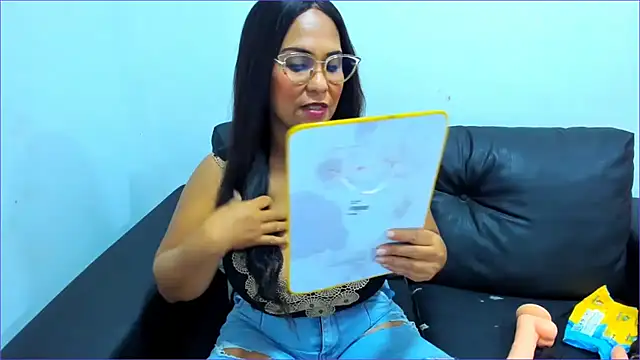 candyummy online show from October 23, 11:38 am