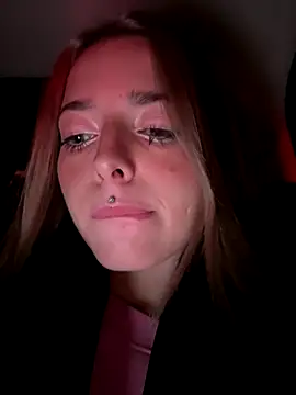 LoraaDoll online show from October 22, 3:28 pm