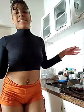 Julia Pretinha online show from October 22, 1:16 pm