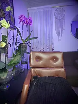 haiiley more online show from May 8, 5:10 am