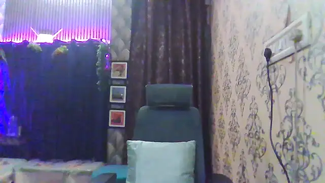 Mishika Gill online show from March 9, 10:51 am