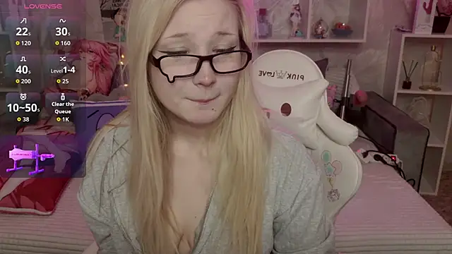 MeowkaKitty online show from February 5, 2:03 am