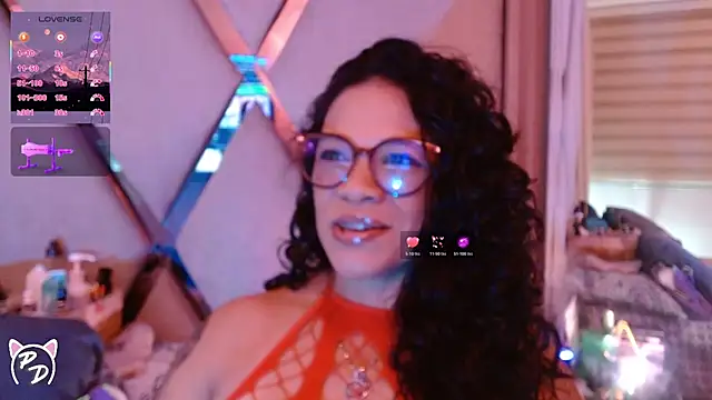 paula daniela1 online show from July 7, 11:51 pm
