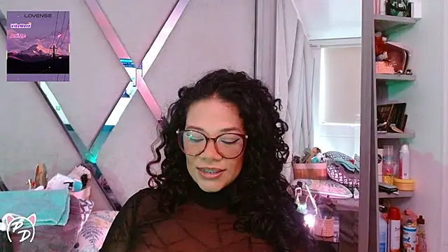 paula daniela1 online show from August 1, 9:39 pm