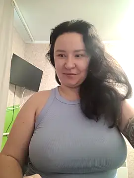 AlexaLexie online show from November 13, 9:41 am