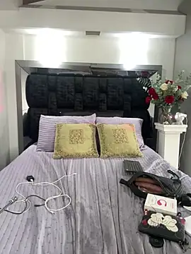 Arianna Jones1 online show from April 1, 8:17 pm