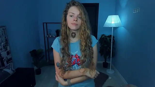 RayaNenlia online show from January 16, 5:03 am