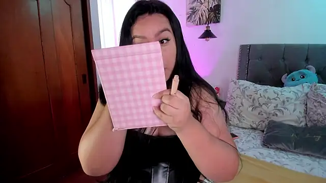 Melody bonnie online show from April 11, 11:36 am