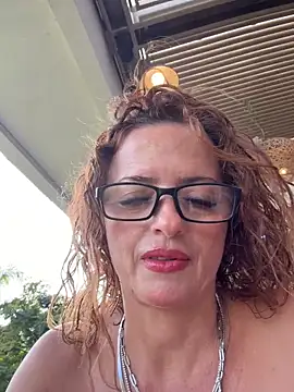 CioniWeiss online show from November 11, 9:23 pm