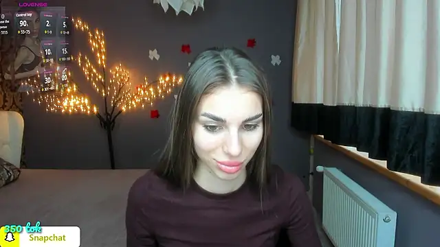 EmmyGreans online show from February 14, 6:48 am