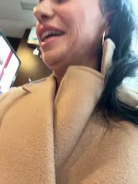 KimKelly13 online show from March 10, 1:37 pm