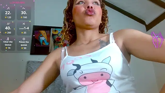 Snapshot of Eva_Hoot chatting on October 22, 1:38 pm Eva Hoot online show from October 22, 1:38 pm