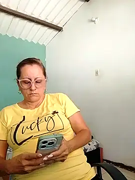 Snapshot of deisy_summers47x chatting on October 21, 3:27 pm deisy summers47x online show from October 21, 3:27 pm