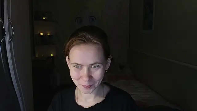 Riley Roo online show from December 18, 7:29 pm