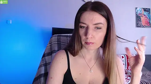 Sweet   Amelia online show from April 4, 11:53 am