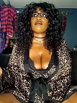 AmazonianMistress online show from November 30, 12:15 am