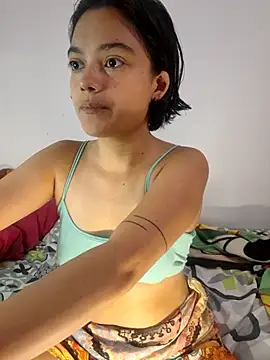 littlemelii online show from May 23, 9:13 pm