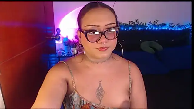 LiaScarlett online show from June 17, 1:29 am