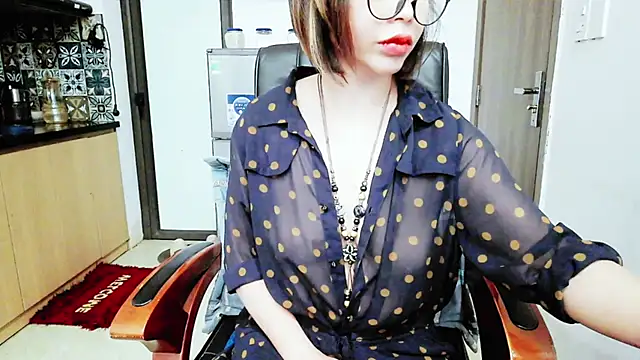 Miu-Le online show from November 11, 9:01 pm