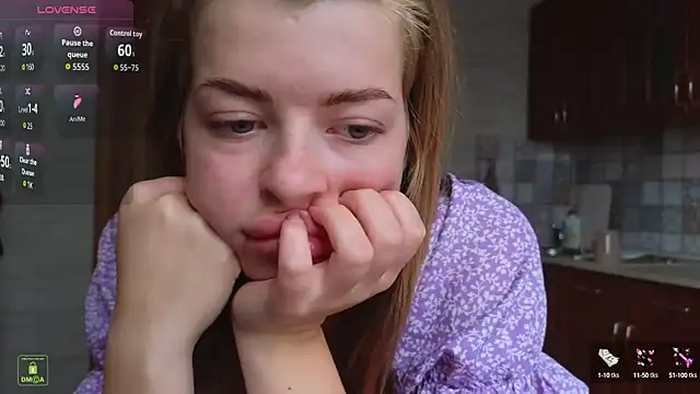 RinaBlondie online show from September 20, 12:36 pm