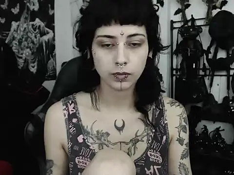 dakota krall   online show from June 5, 2:04 am