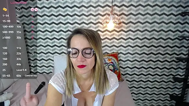 CATIAJONES online show from December 16, 6:36 pm