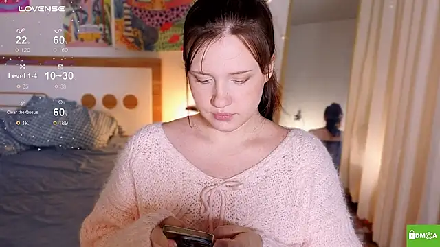 HanahW online show from January 17, 9:39 am