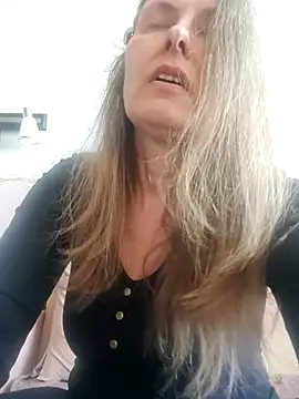 Evelina cute online show from April 19, 8:36 am