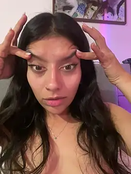 BrittanyDiaz online show from March 7, 6:20 am