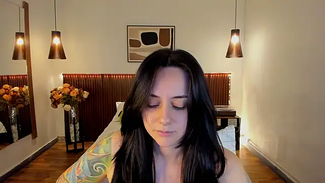 KatherineBond online show from June 11, 7:22 pm