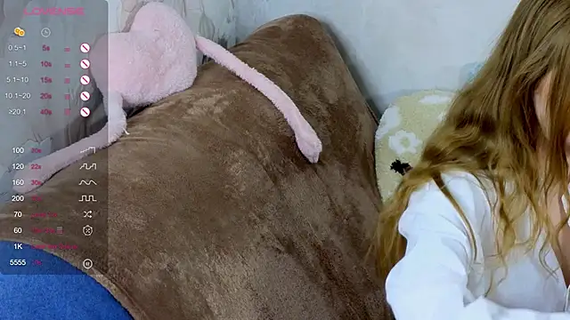 TrissMerigold9 online show from October 10, 8:25 pm