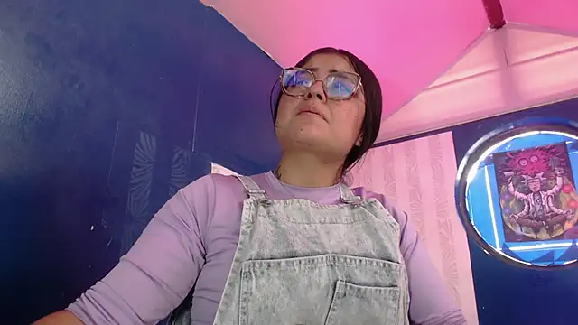 vitoria23  online show from June 6, 2:34 pm