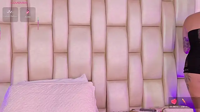 Shasa 8 online show from April 17, 9:50 pm