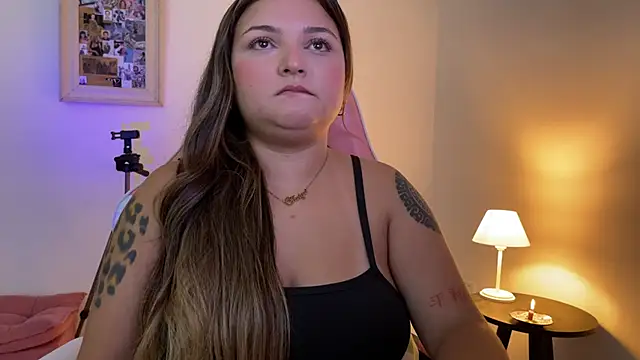 SweetPaige  online show from February 1, 7:23 pm