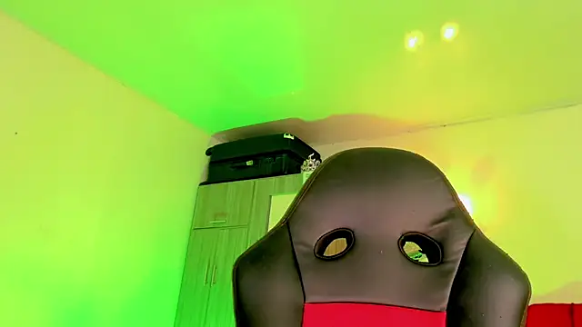 naomy  xx online show from March 19, 3:22 am