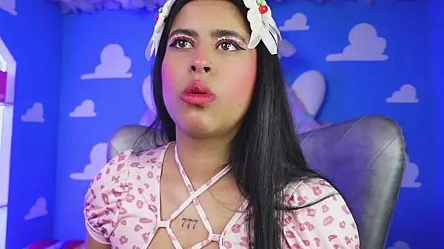 miss   anya online show from April 18, 11:02 am