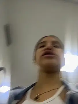 AnthonelaDuque online show from February 1, 11:42 am